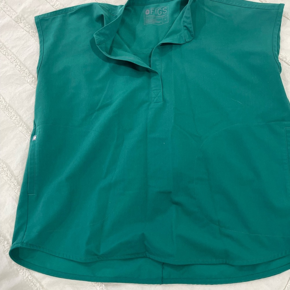 Figs Rafaela Mandarin scrub top